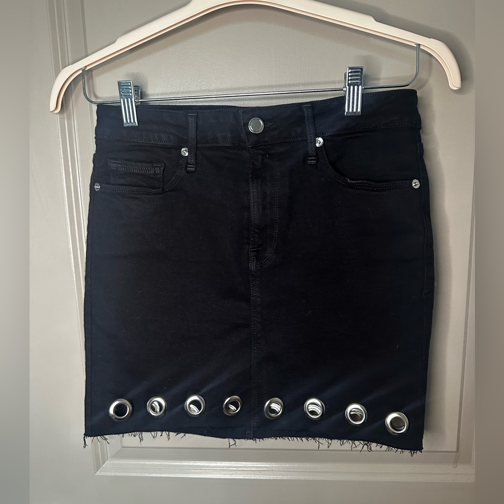 GOOD AMERICAN - LIKE NEW - black denim grommet mini skirt